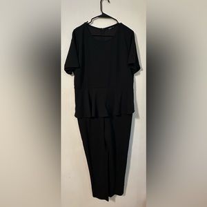 SHEIN Plus Zipper Back Peplum Jumpsuit
Size:3XL